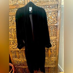 Recollections Elegant Black Coat-Vintage 1980’s-in mint condition!